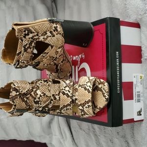 NWT, Circus/Sam Edelman Sandals